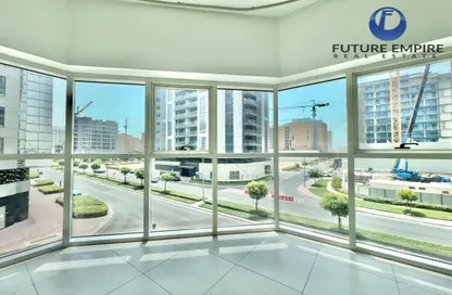 Apartment - 2 Bedrooms - 3 Bathrooms for rent in Jumeirah Garden City - Al Satwa - Dubai