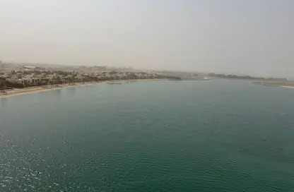 شقة - 2 غرف نوم - 3 حمامات للايجار في مساكن جاتواي - ميناء العرب - راس الخيمة - رأس الخيمة