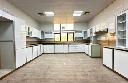 شقة - 3 غرف نوم - 3 حمامات للايجار في فيلات مدينة خليفة آيه - مدينة خليفة أ - مدينة خليفة - أبوظبي