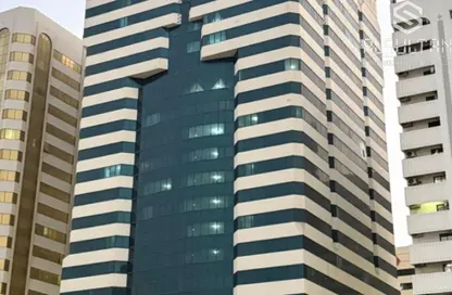 شقة - 2 غرف نوم - 2 حمامات للايجار في برج العتيبة - شارع النجدة - أبوظبي