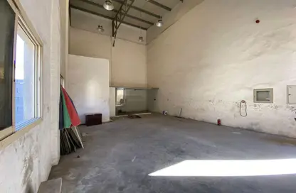 Shop - Studio for rent in Mussafah - Abu Dhabi