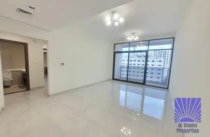 شقة - غرفة نوم - 2 حمامات للايجار في ميموزا بيلدينج - جنوب البرشاء - البرشاء - دبي
