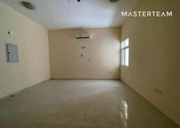 Apartment - 2 bedrooms - 2 bathrooms for rent in Al Dafeinah - Asharej - Al Ain