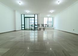 Apartment - 3 bedrooms - 4 bathrooms for rent in Crescent Towers - Al Khalidiya - Abu Dhabi