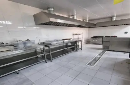Shop - Studio - 1 Bathroom for rent in Al Markhaniya - Al Ain