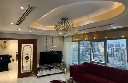 Apartment - 3 Bedrooms - 4 Bathrooms for sale in Al Majaz 3 - Al Majaz - Sharjah