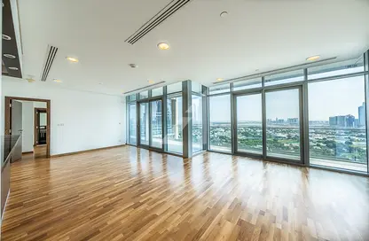 Empty Room image for: Apartment - 3 Bedrooms - 3 Bathrooms for sale in Burj Daman - DIFC - Dubai, Image 1