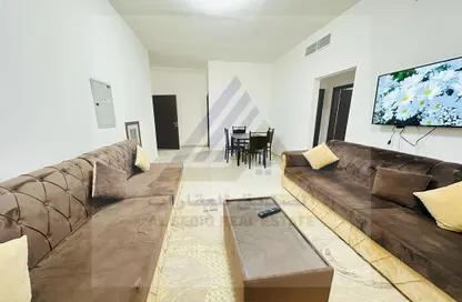 Living / Dining Room image for: Apartment - 2 Bedrooms - 3 Bathrooms for rent in Sheikh Jaber Al Sabah Street - Al Naimiya - Al Nuaimiya - Ajman, Image 1
