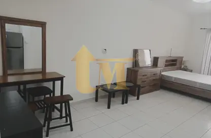 شقة - 1 حمام للايجار في مالباري 2 - حدائق الإمارات 2 - قرية الجميرا سركل - دبي