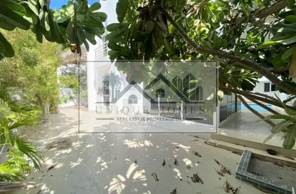 Villa - 5 Bedrooms - 5 Bathrooms for rent in Jumeirah 1 Villas - Jumeirah 1 - Jumeirah - Dubai