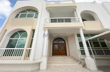 فيلا - 8 غرف نوم - 8 حمامات للايجار في منطقة بين الجسرين - أبوظبي