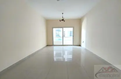 شقة - 2 غرف نوم - 2 حمامات للايجار في برج لوتاه - النهدة - الشارقة