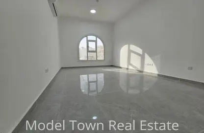 Apartment - Studio - 1 Bathroom for rent in Shakhbout City - Abu Dhabi