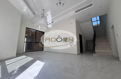 Villa - 5 Bedrooms - 5 Bathrooms for rent in Jumeirah 1 - Jumeirah - Dubai