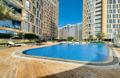 Apartment - 3 Bedrooms - 4 Bathrooms for rent in United Square - Al Khalidiya - Abu Dhabi