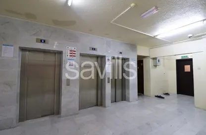 شقة - 2 غرف نوم - 2 حمامات للايجار في ميدان الرولة - منطقة الرولة - الشارقة