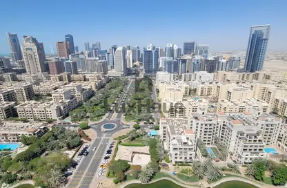 Apartment - 2 Bedrooms - 3 Bathrooms for rent in The Links West Tower - The Links - The Views - Dubai