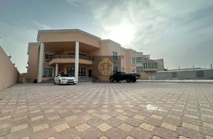 Villa - 7+ Bedrooms - 7+ Bathrooms for rent in Shakhbout City - Abu Dhabi