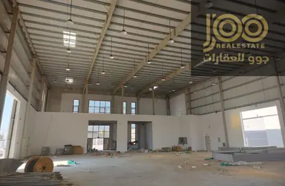 Warehouse - Studio - 2 Bathrooms for rent in Umm Al Thuoob - Umm Al Quwain