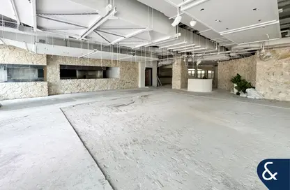 Retail - Studio for rent in Burj Daman - DIFC - Dubai