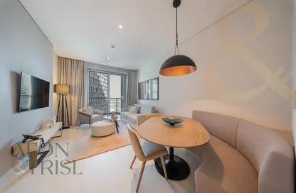 Apartment - 2 Bedrooms - 3 Bathrooms for sale in Vida Dubai Mall Tower 1 - Vida Residences Dubai Mall - Downtown Dubai - Dubai