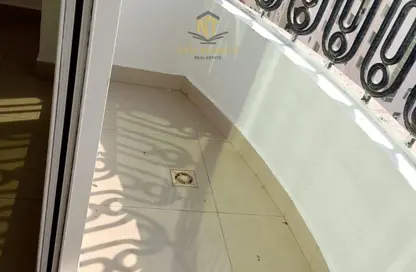 شقة - غرفة نوم - 2 حمامات للايجار في ميدان الرولة - منطقة الرولة - الشارقة شقة - غرفة نوم - 2 حمامات للايجار في ميدان الرولة - منطقة الرولة - الشارقة