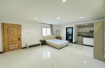 Apartment - 1 Bathroom for rent in Khalifa City - Abu Dhabi