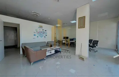 Shop - Studio - 1 Bathroom for rent in Building X21 - England Cluster - International City - Dubai