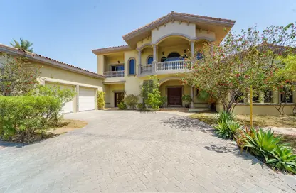 Villa - 5 Bedrooms - 6 Bathrooms for rent in Signature Villas Frond E - Signature Villas - Palm Jumeirah - Dubai