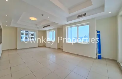 Apartment - 2 Bedrooms - 3 Bathrooms for rent in Bin Hendi Tower - Mankhool - Bur Dubai - Dubai