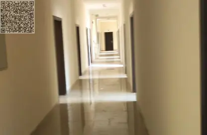 سكن عمال - استوديو - 8 حمامات للايجار في المنطقة الصناعية رقم 17 - المنطقة الصناعية بالشارقة - الشارقة