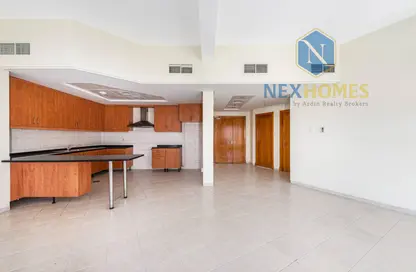 شقة - غرفة نوم - 2 حمامات للبيع في مبنى 108-137 - طراز حديث - ديسكفري غاردنز - دبي