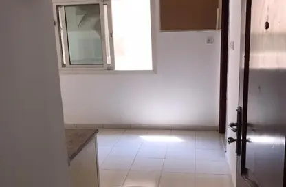 Apartment - Studio - 1 Bathroom for rent in Al Nabaa Building - Al Naba'ah - Al Sharq - Sharjah