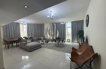 Apartment - 3 Bedrooms - 4 Bathrooms for rent in Al Khan Lagoon - Al Khan - Sharjah