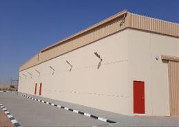 Warehouse - 1 bathroom for rent in Al Sajaa - Sharjah
