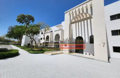 سكن الموظفين - استوديو - 2 حمامات للايجار في مباني الحدائق - الحدائق - دبي