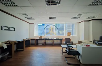 Office Space - Studio - 1 Bathroom for rent in Blue Tower - Sheikh Zayed Road - Dubai