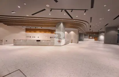 Retail - Studio for rent in Al Khalidiya - Abu Dhabi