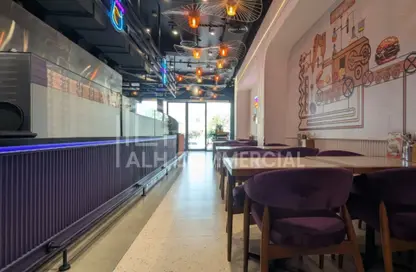 Shop - Studio for rent in Umm Suqeim 2 - Umm Suqeim - Dubai