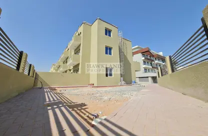 تاون هاوس - 4 غرف نوم - 6 حمامات للايجار في منطقة 15 - قرية الجميرا سركل - دبي