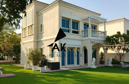 Villa - 2 Bedrooms - 4 Bathrooms for rent in District 8I - Jumeirah Village Triangle - Dubai