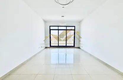 Apartment - 2 Bedrooms - 3 Bathrooms for rent in Jumeirah Garden City - Al Satwa - Dubai