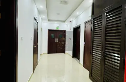 Apartment - 1 Bedroom - 2 Bathrooms for rent in Ajman Corniche Road - Ajman