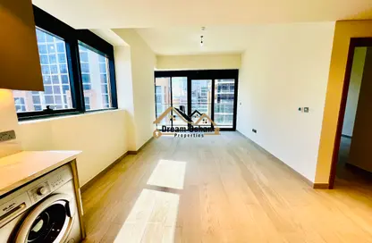 Apartment - 2 Bedrooms - 2 Bathrooms for rent in AZIZI Riviera - Meydan One - Meydan - Dubai