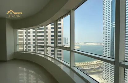 Apartment - 4 Bedrooms - 5 Bathrooms for rent in Al Khan Corniche - Al Khan - Sharjah