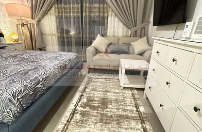 شقة - 1 حمام للايجار في جزيرة مريم - الشارقة شقة - 1 حمام للايجار في جزيرة مريم - الشارقة