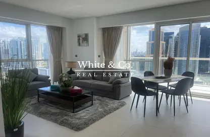 Living / Dining Room image for: Apartment - 1 Bedroom - 2 Bathrooms for rent in West Avenue Tower - Dubai Marina - Dubai, Image 1