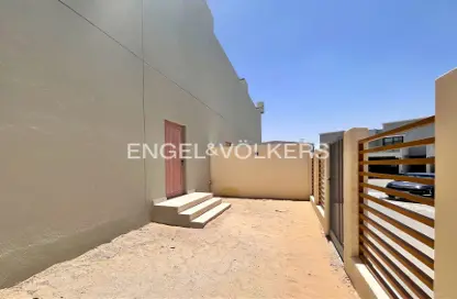 تاون هاوس - 2 غرف نوم - 3 حمامات للايجار في روكان 3 - دبي لاند - دبي