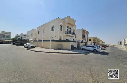 فيلا - 5 غرف نوم - 7 حمامات للبيع في قرية الاميرة - الياسمين - عجمان
