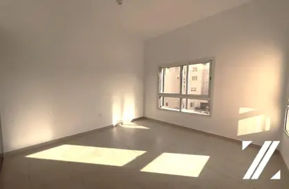 Apartment - 3 Bedrooms - 4 Bathrooms for sale in Al Thamam 11 - Al Thamam - Remraam - Dubai Land - Dubai